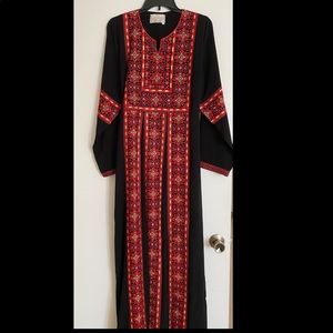 Palestinian thobe abaya